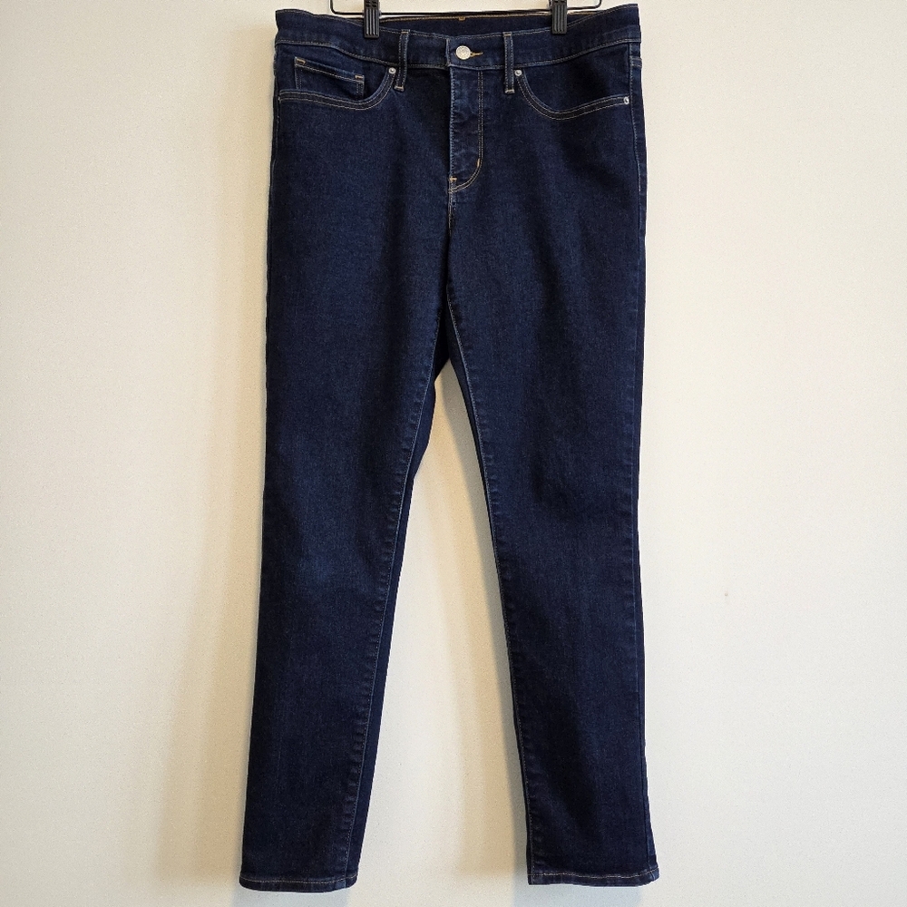 Levi’s 311 Shaping Skinny Jeans – Dark Wash – 30x30 - Picture 2 of 5